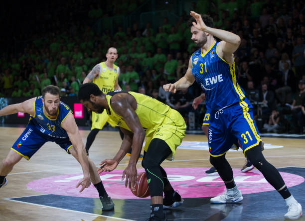 尤其是在足 尤其是在足